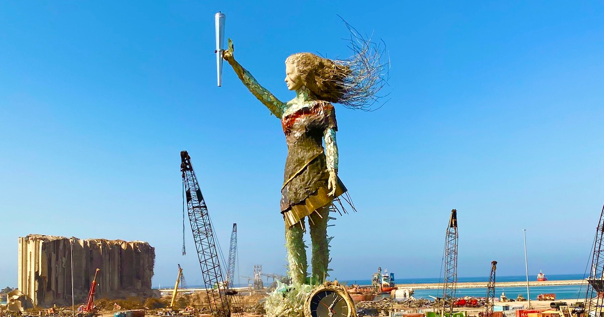 Artista Cria Escultura Poderosa A Partir Das Cinzas Da Explosão Do Porto De Beirute